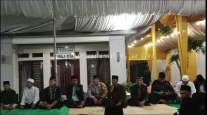 KEGIATAN MALAM TIRAKATAN MEMETRI BUMI DESA 