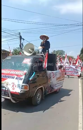 Kontingen Karnaval Desa Widarapayung Wetan memperingati HUT RI KE 79 Tingkat Kecamatan Binangun